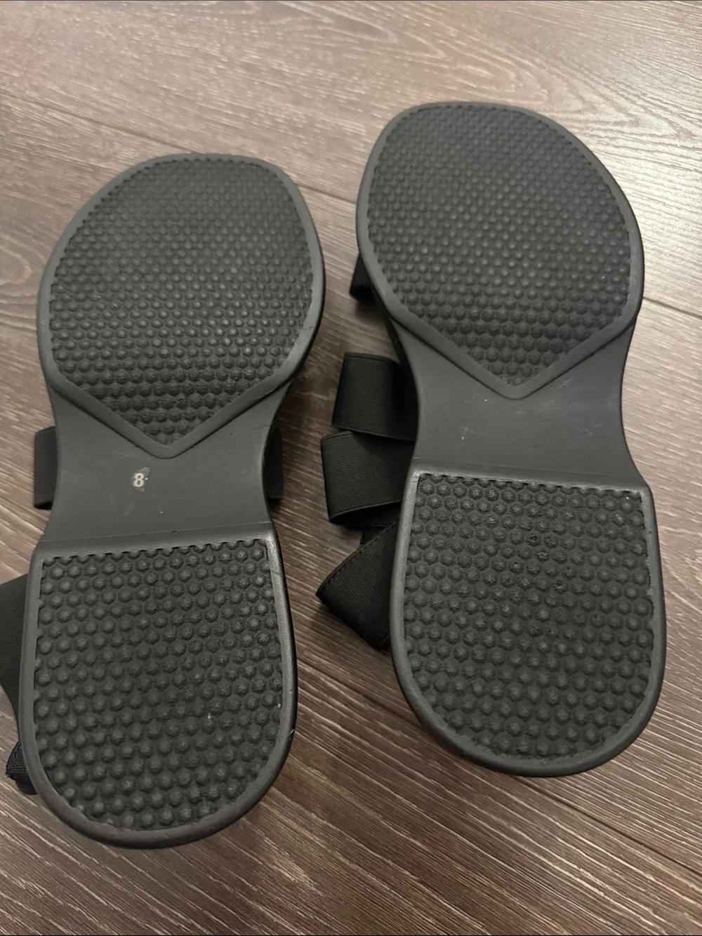 Steve Madden Black Platform Sandal with Elastic Straps SASHES 8m